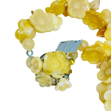 Load image into Gallery viewer, LISNER made in Germany vintage gold tone art glass flower designer necklace