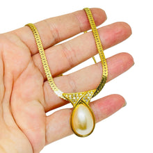 Load image into Gallery viewer, NAPIER signed vintage gold tone pearl rhinestones designer chain necklace