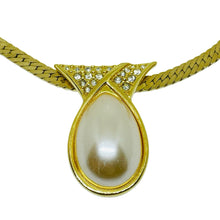 Load image into Gallery viewer, NAPIER signed vintage gold tone pearl rhinestones designer chain necklace