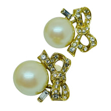 Load image into Gallery viewer, NINA RICCI signed vintage gold tone pearl rhinestone bow designer clip earrings