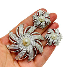 Load image into Gallery viewer, SARAH COVENTRY signed silver pearl flower designer runway earrings brooch set