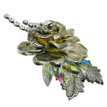 Load image into Gallery viewer, Vintage 80's flapper art deco style ladies face designer pin brooch
