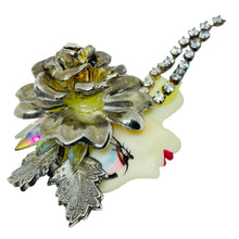 Load image into Gallery viewer, Vintage 80's flapper art deco style ladies face designer pin brooch