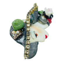 Load image into Gallery viewer, Vintage 80's flapper art deco style ladies face designer pin brooch