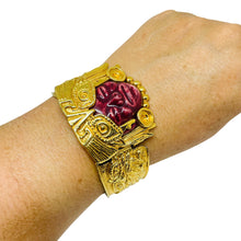 Load image into Gallery viewer, Vintage SALVADOR TERAN MARBEL Aztec Mexico 22k gold plated Mayan mask bracelet
