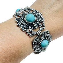 Load image into Gallery viewer, Vintage silver tone faux turquoise link bracelet