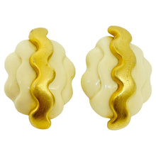 Load image into Gallery viewer, DIVA signed vintage massive gold tone resin designer clip on earrings
