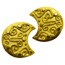 Load image into Gallery viewer, ERWIN PEARL signed matte gold tone etruscan clip on earrings
