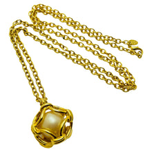 Load image into Gallery viewer, JOAN RIVERS gold pearl pendant designer runway necklace

