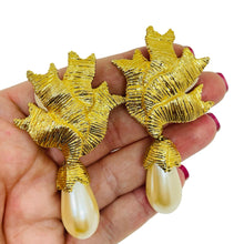 Load image into Gallery viewer, LES BERNARD vintage gold tone pearl massive designer clip on earrings
