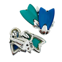 Load image into Gallery viewer, LISNER signed vintage silver tone blue green thermoset designer clip on earrings
