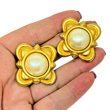 Load image into Gallery viewer, PAOLO GUCCI signed vintage gold tone pearl massive designer runway clip earrings
