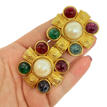 Load image into Gallery viewer, PAQUETTE signed vintage Maltese cross jewel pearl designer belt buckle

