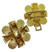Load image into Gallery viewer, PAQUETTE signed vintage Maltese cross jewel pearl designer belt buckle
