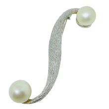 Load image into Gallery viewer, TARA signed vintage silver tone faux pearl designer brooch
