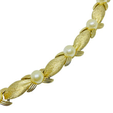 Load image into Gallery viewer, TRIFARI crown signed gold tone pearl designer bracelet
