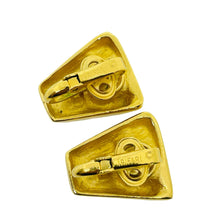 Load image into Gallery viewer, TRIFARI crown signed vintage gold tone designer clip on earrings

