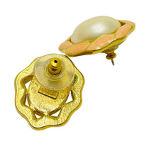 Load image into Gallery viewer, TRIFARI signed gold enamel pearl designer earrings
