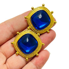 Load image into Gallery viewer, TRIFARI signed gold tone sapphire glass designer clip on earrings
