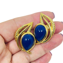 Load image into Gallery viewer, TRIFARI signed vintage gold tone faux lapis designer clip on earrings
