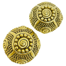 Load image into Gallery viewer, Vintae gold tone etruscan massive designer clip on earrings
