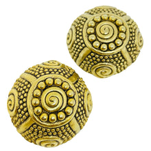 Load image into Gallery viewer, Vintae gold tone etruscan massive designer clip on earrings
