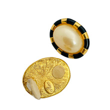 Load image into Gallery viewer, Vintage CAROLEE gold enamel pearl designer runway clip on earrings
