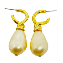 Load image into Gallery viewer, Vintage CAROLEE signed gold tone faux pearls designer pierced earrings
