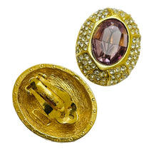 Load image into Gallery viewer, Vintage CINER signed gold tone amethyst glass designer runway clip on earrings
