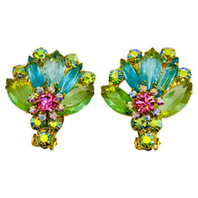 Load image into Gallery viewer, Vintage JULIANA DeLIZZA ELSTER gold navette glass designer clip on earrings
