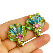 Load image into Gallery viewer, Vintage JULIANA DeLIZZA ELSTER gold navette glass designer clip on earrings
