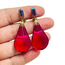 Load image into Gallery viewer, Vintage LEWIS SEGAL signed gold tone fuchsia pink designer clip on earrings
