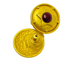 Load image into Gallery viewer, Vintage LIZ CLAIBORNE gold glass etruscan designer earrings
