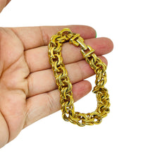 Load image into Gallery viewer, Vintage MONET signed gold tone designer chain bracelet
