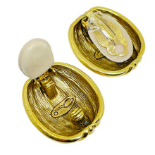 Load image into Gallery viewer, Vintage OSCAR DE LA RENTA signed gold massive designer clip on earrings

