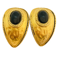 Load image into Gallery viewer, Vintage gold Etruscan black cab designer runway clip on earrings
