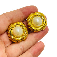 Load image into Gallery viewer, Vintage gold pearl designer clip on earrings

