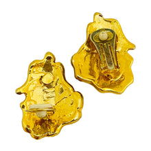 Load image into Gallery viewer, Vintage gold purple enamel rhinestone designer runway clip on earrings
