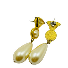 Load image into Gallery viewer, Vintage gold rhinestones dangle pearl designer runway pierced earrings
