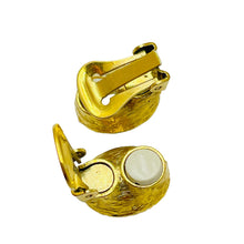Load image into Gallery viewer, Vintage gold sapphire glass designer clip on earrings
