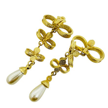 Load image into Gallery viewer, Vintage gold to e rhinestone pearl 80’s bow drop clip on earrings
