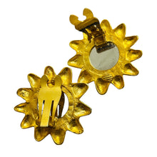 Load image into Gallery viewer, Vintage gold tone amethyst glass designer clip on earrings
