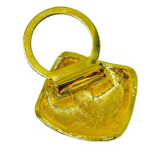 Load image into Gallery viewer, Vintage gold tone bold scarf clip
