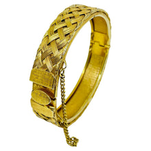 Load image into Gallery viewer, Vintage gold tone braided designer chain bangle bracelet
