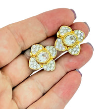 Load image into Gallery viewer, Vintage gold tone clear glass flower designer clip on earrings
