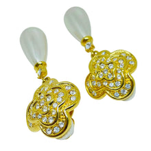Load image into Gallery viewer, Vintage gold tone crystals drop faux pearl designer clip on earrings
