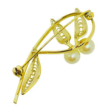 Load image into Gallery viewer, Vintage gold tone faux pearls flower designer brooch
