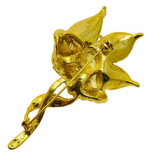 Load image into Gallery viewer, Vintage gold tone flower designer brooch
