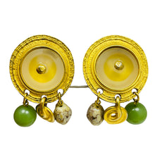 Load image into Gallery viewer, Vintage gold tone glass dangle beads designer clip on earrings
