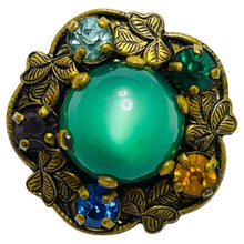 Load image into Gallery viewer, Vintage gold tone glass stones Czechoslovakian small brooch
